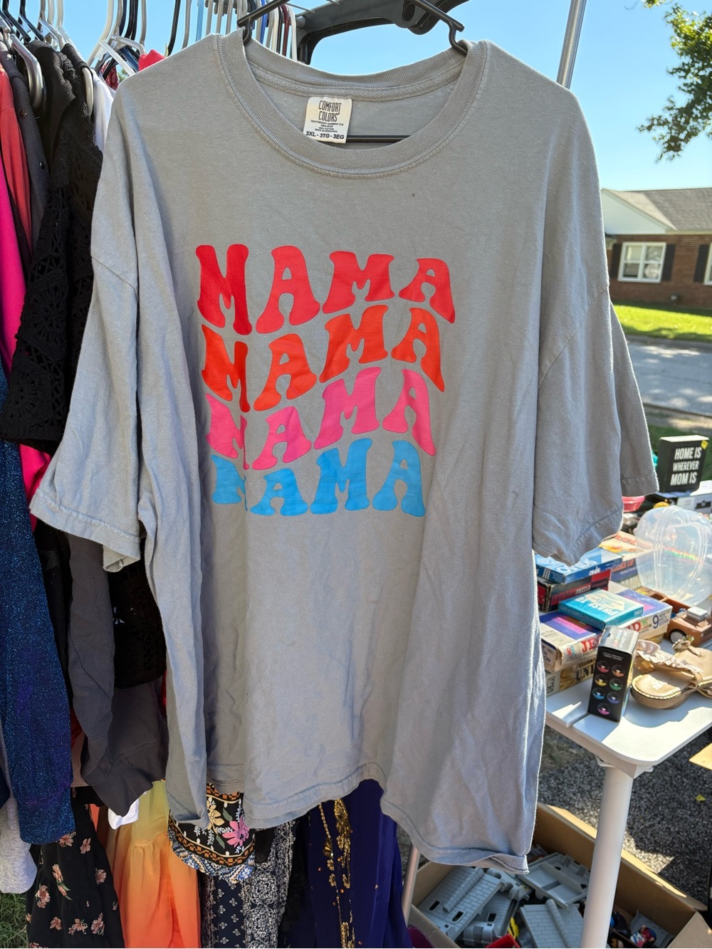 Mama Graphic Tee for Women - Gray with Red, Pink & Blue Print